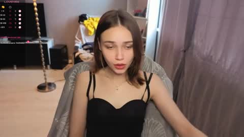 Snapshot of lina_and_lion chatting on 05.29.26 Scarlet online show from 05.29.26