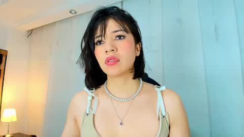 Snapshot of lina_bedoya chatting on 06.04.26 Lina Bedoya online show from 06.04.26