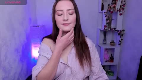 Lina online show from 10.19.25