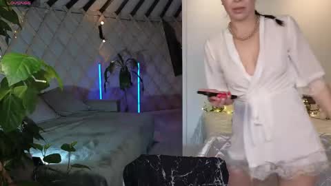 Snapshot of lina_flore chatting on 06.07.26 lina_flore online show from 06.07.26
