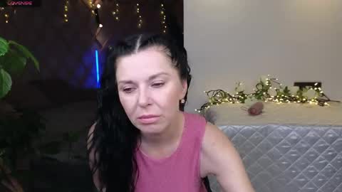 Snapshot of lina_flore chatting on 06.08.26 lina_flore online show from 06.08.26