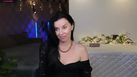 Snapshot of lina_flore chatting on 06.14.26 lina_flore online show from 06.14.26