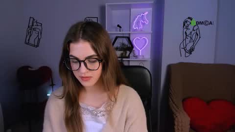 lina_fox12 online show from 10.06.25