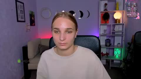 lina_fox12 online show from 06.10.26