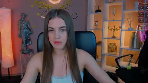 lina_fox12 online show from 06.30.26