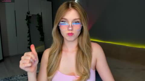 Lina online show from 03.23.26