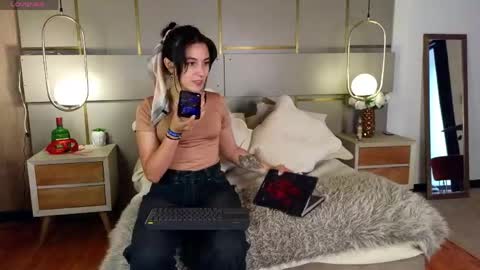 Lina online show from 04.29.26