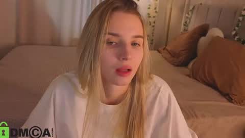 Snapshot of lina_reeds chatting on 07.17.26 LINA online show from 07.17.26