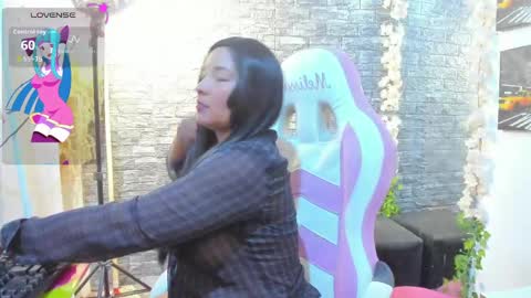 LINA SANCHEZ online show from 04.29.26