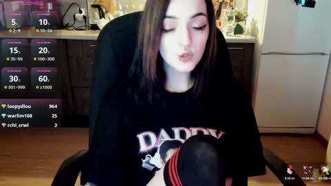 Lina 3  1715622743 online show from 12.19.24