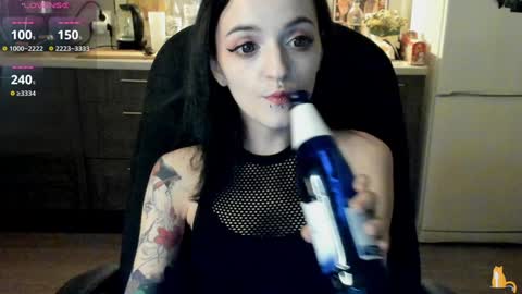 Lina 3  1715622743 online show from 01.02.25