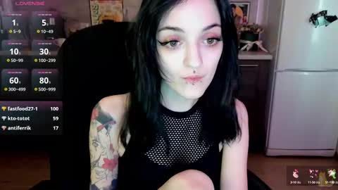 Lina 3  1715622743 online show from 02.28.25