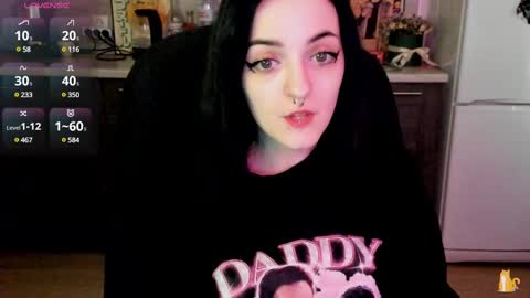 Lina 3  1715622743 online show from 03.12.25