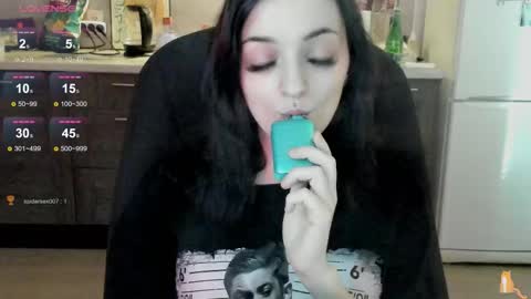 Lina 3  1715622743 online show from 09.15.25