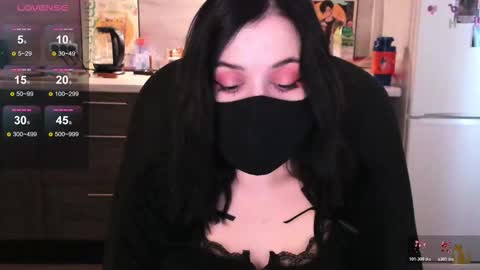 Lina 3  1715622743 online show from 10.23.25