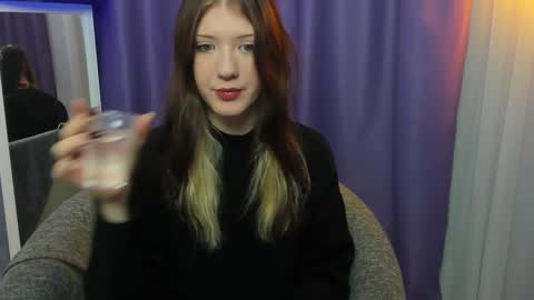 Lina online show from 12.19.24