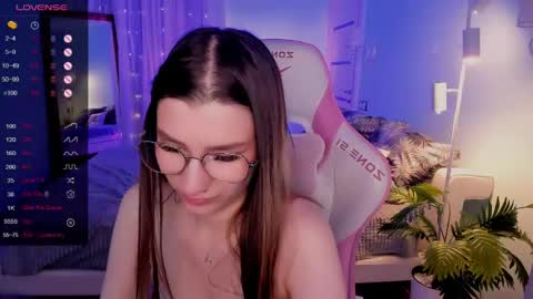 Lina online show from 04.23.26