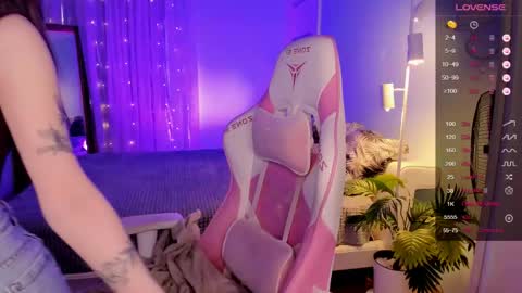 Lina online show from 04.28.26