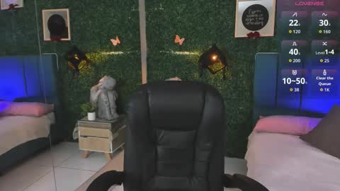 Lina  online show from 11.06.25