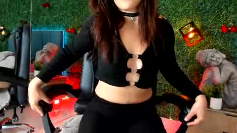Snapshot of linagh chatting on 07.06.26 Lina online show from 07.06.26
