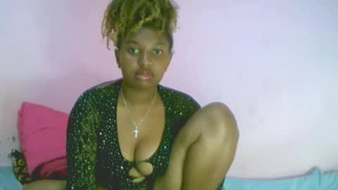 Snapshot of linah1123 chatting on 10.02.25 linah1123 online show from 10.02.25