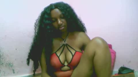 Snapshot of linah1123 chatting on 11.15.25 linah1123 online show from 11.15.25