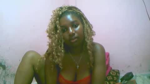 Snapshot of linah1123 chatting on 11.26.25 linah1123 online show from 11.26.25