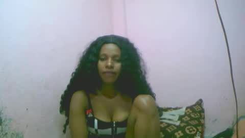 Snapshot of linah1123 chatting on 12.02.25 linah1123 online show from 12.02.25