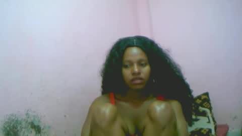 Snapshot of linah1123 chatting on 12.16.25 linah1123 online show from 12.16.25