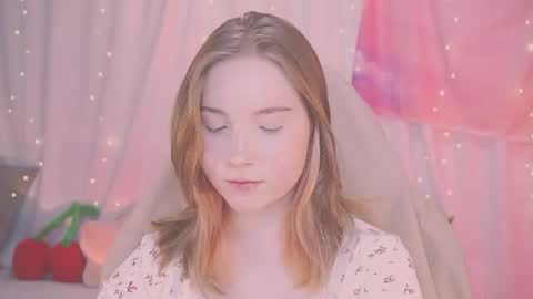 Lina online show from 12.14.25