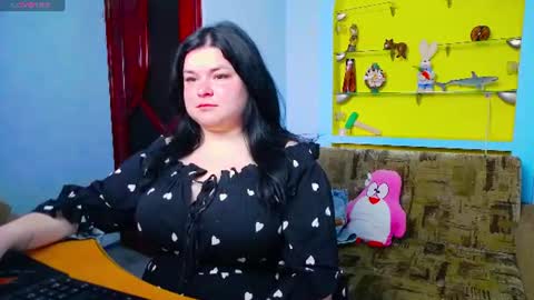 Snapshot of linasexy777 chatting on 06.19.26 Lina online show from 06.19.26