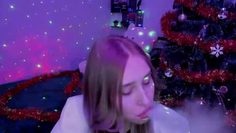 Lina online show from 12.29.24