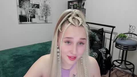 Lina online show from 02.18.25