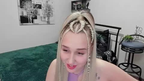 Lina online show from 02.18.25