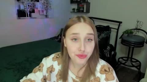 Lina online show from 02.27.25