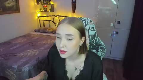 Lina online show from 06.25.26