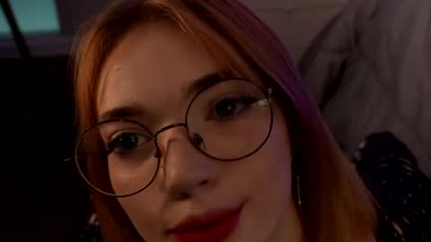 LinaVelle online show from 04.28.26