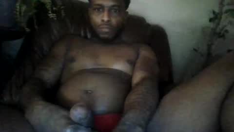 Snapshot of lincolnlongdick chatting on 12.19.25 Richie Rich online show from 12.19.25