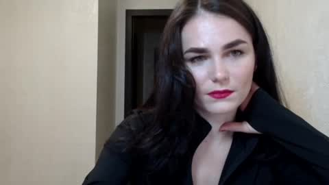 Snapshot of linda_aa chatting on 10.22.25 Linda online show from 10.22.25
