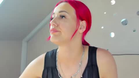 Snapshot of linda_jonys chatting on 07.14.26 Linda online show from 07.14.26