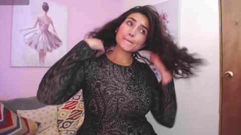 Snapshot of linda_morgan1 chatting on 03.06.25 Maria Paula online show from 03.06.25