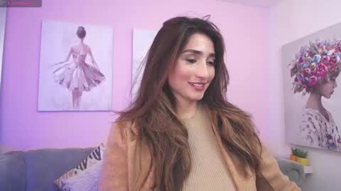 Snapshot of linda_morgan1 chatting on 10.01.25 Maria Paula online show from 10.01.25