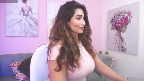 Snapshot of linda_morgan1 chatting on 10.27.25 Maria Paula online show from 10.27.25