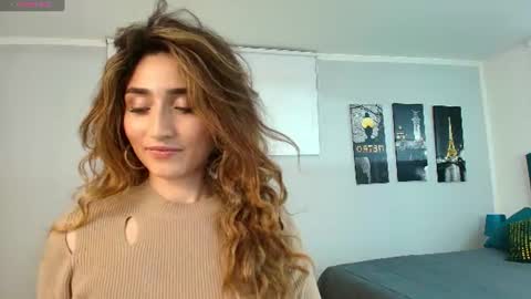 Maria Paula online show from 08.03.26