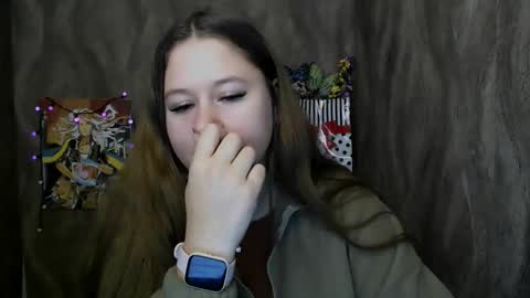 Snapshot of linda_s_ chatting on 10.15.25 Linda online show from 10.15.25