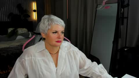 Linda Zefir online show from 04.30.26