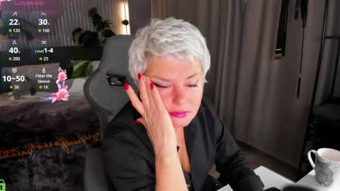 Linda Zefir online show from 05.09.26