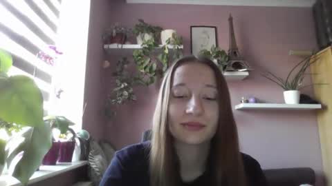 Snapshot of lindaamore chatting on 09.09.25 LindaAmore online show from 09.09.25