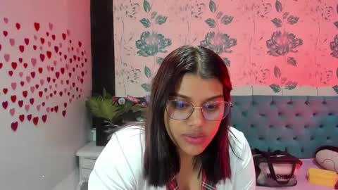Snapshot of lindabreexlove chatting on 01.16.25 online show from 01.16.25