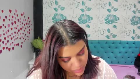 Snapshot of lindabreexlove chatting on 01.21.25 online show from 01.21.25